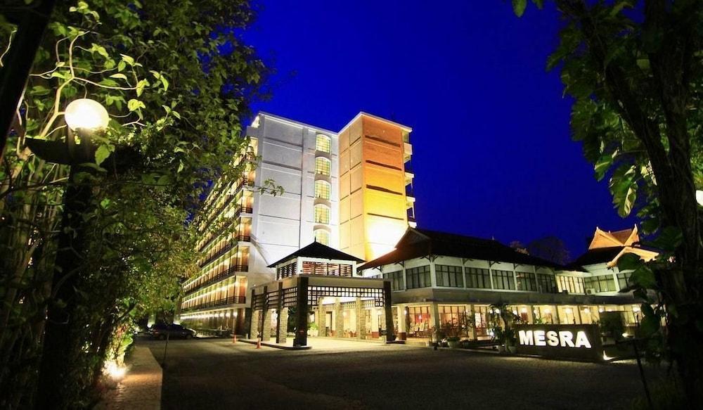 Mesra Business & Resort Hotel Samarinda Exterior photo