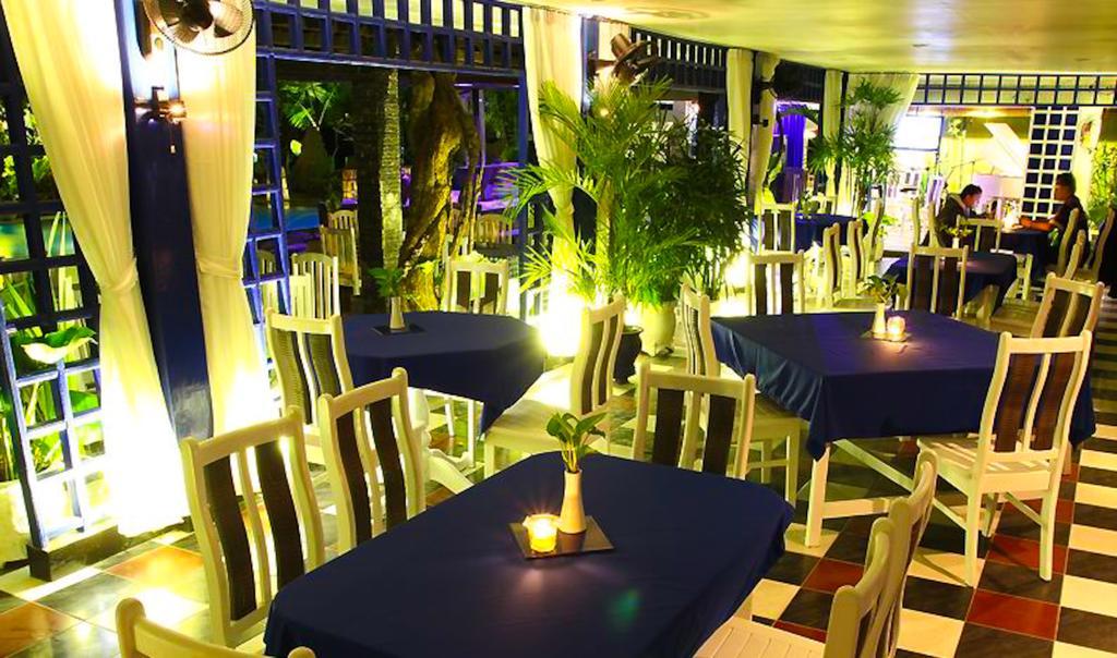 Mesra Business & Resort Hotel Samarinda Exterior photo